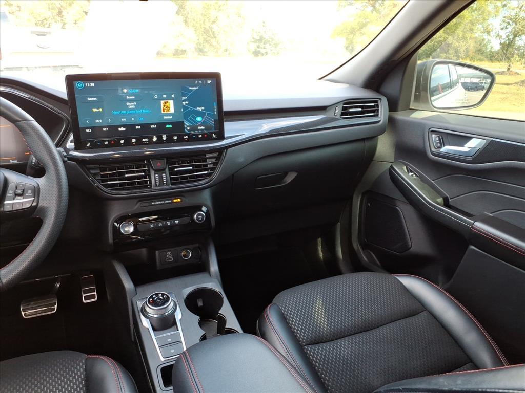 2024 Ford Escape ST-Line photo 25