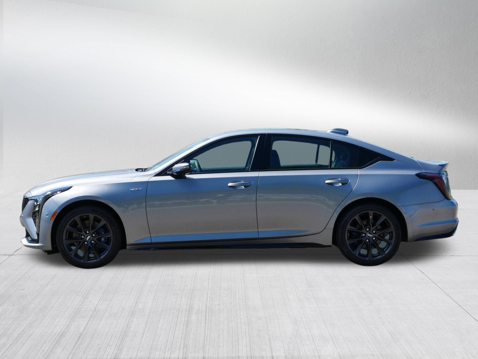 2026 Cadillac CT5 V photo 4