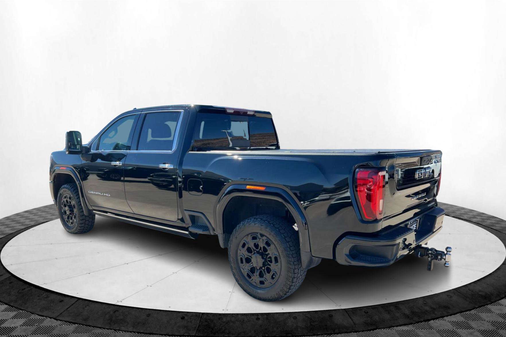 2022 Gmc Sierra HD Denali photo 2