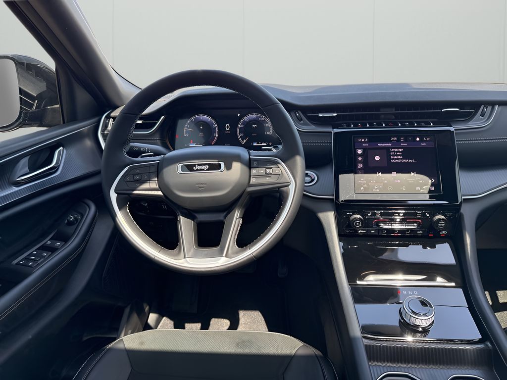 2025 Jeep Grand Cherokee Altitude X photo 37