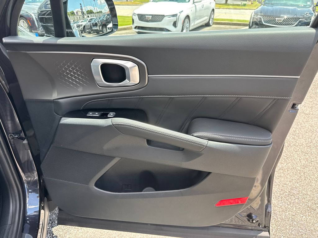 2025 Kia Sorento SX photo 14
