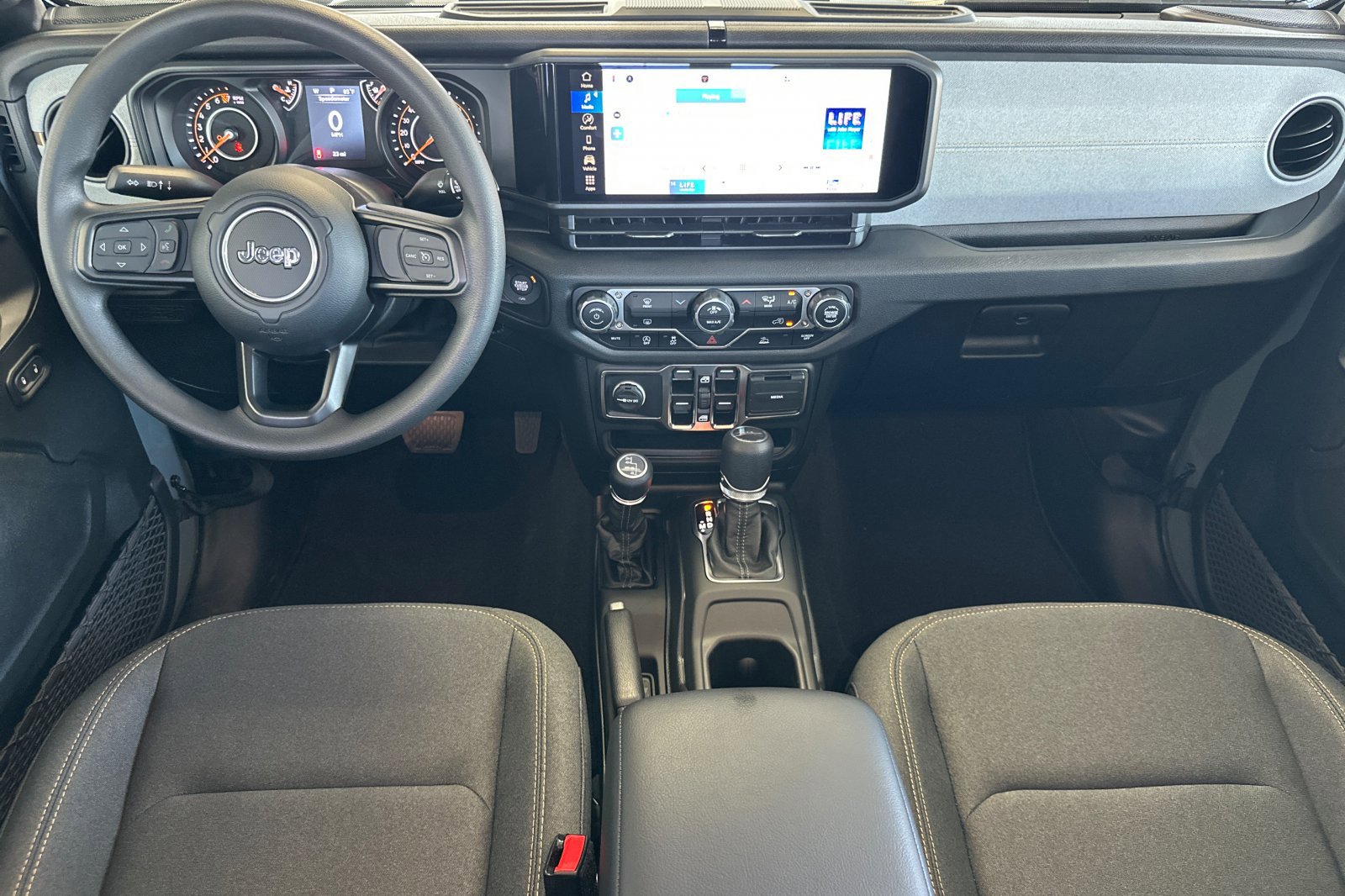 2025 Jeep Gladiator Sport photo 10