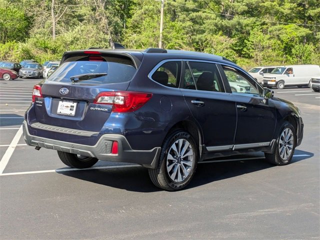 2018 Subaru Outback Touring photo 3
