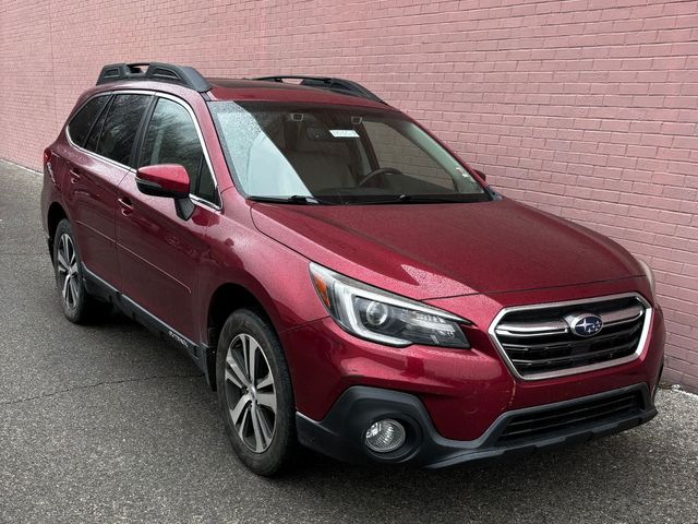 2019 Subaru Outback 2.5i photo 2