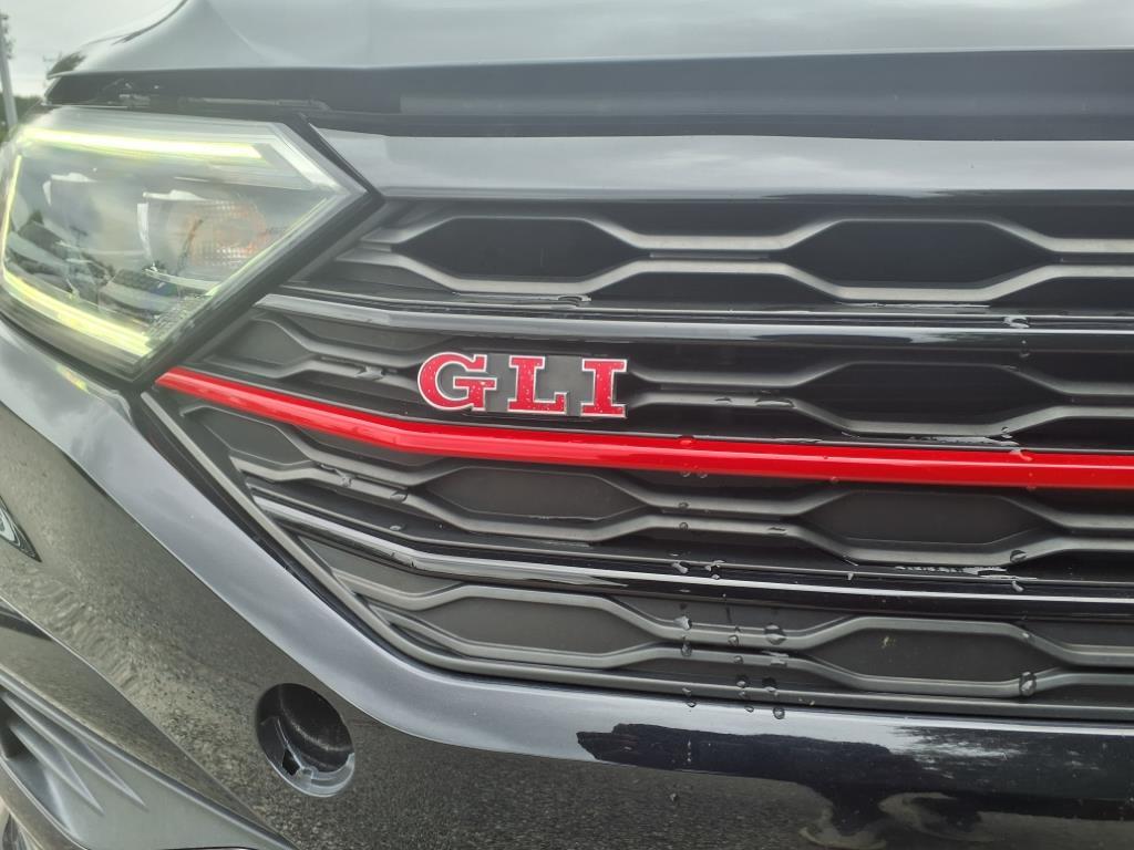 2021 Volkswagen Jetta GLI Autobahn photo 2