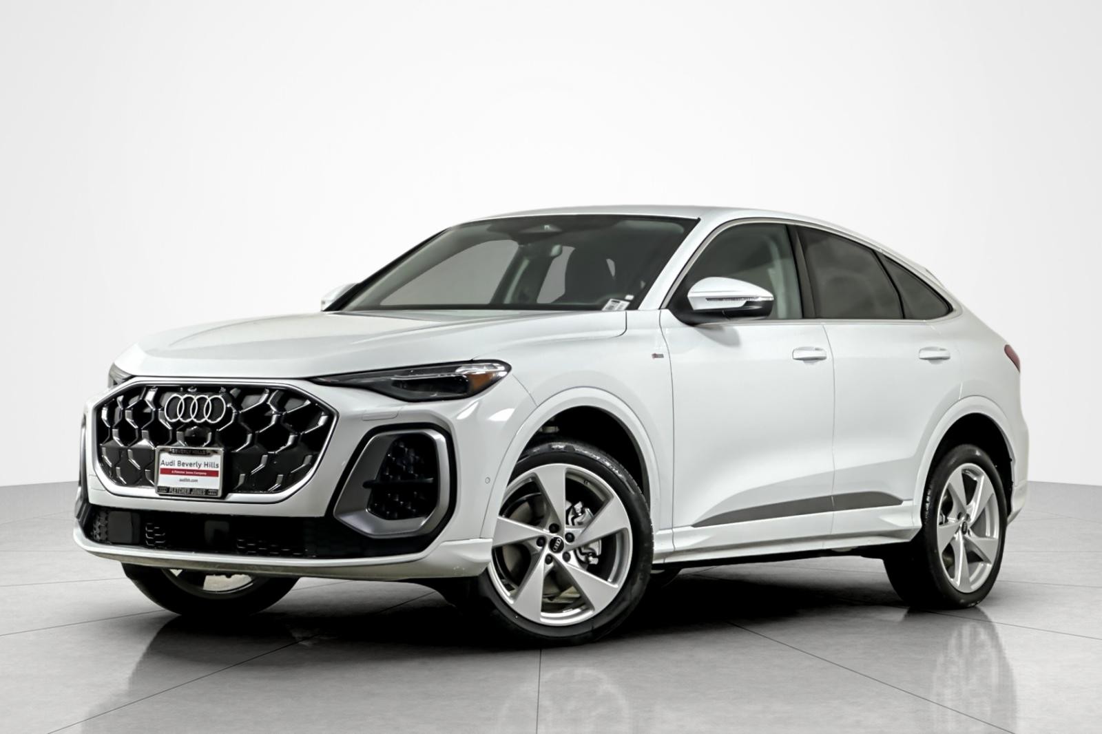 2025 Audi New Q5 Sportback Premium Plus's photo