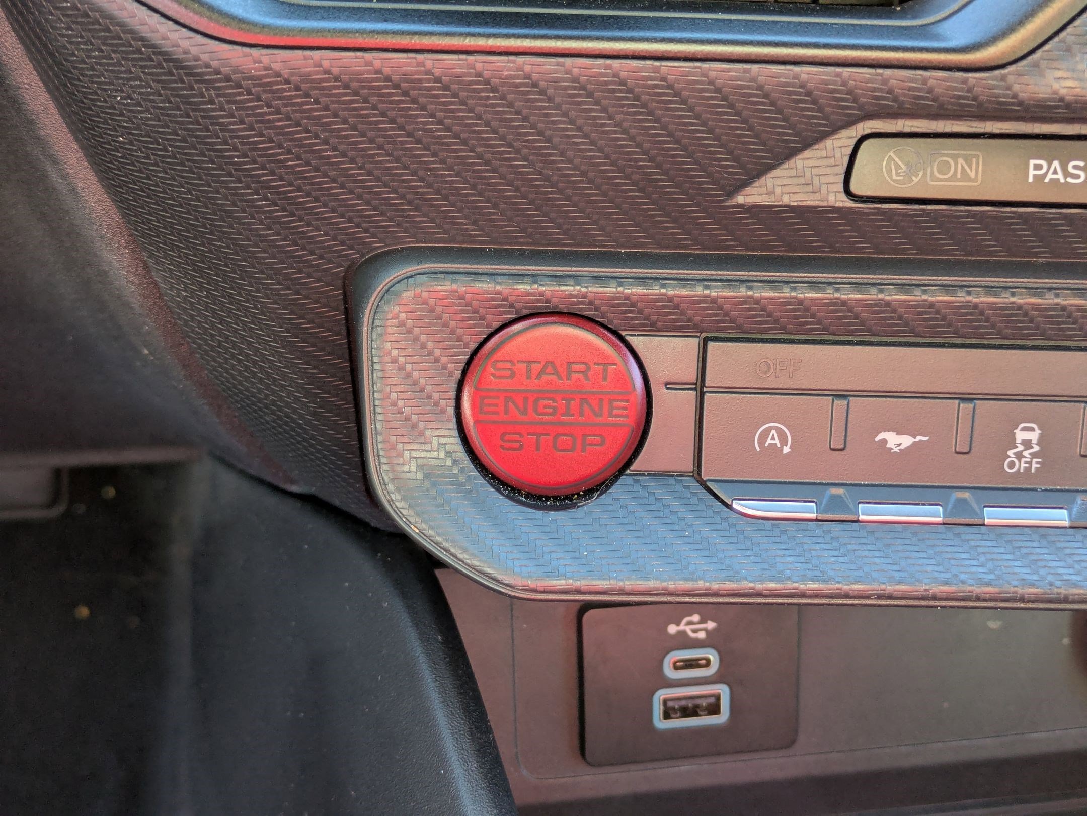 2024 Ford Mustang GT photo 18