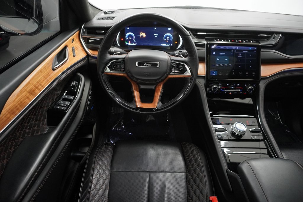 2022 Jeep Grand Cherokee Summit Reserve photo 17