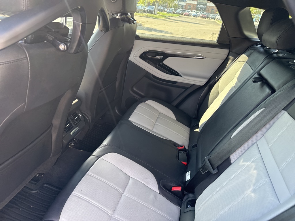 2023 Land Rover Range Rover Evoque R-Dynamic S photo 18