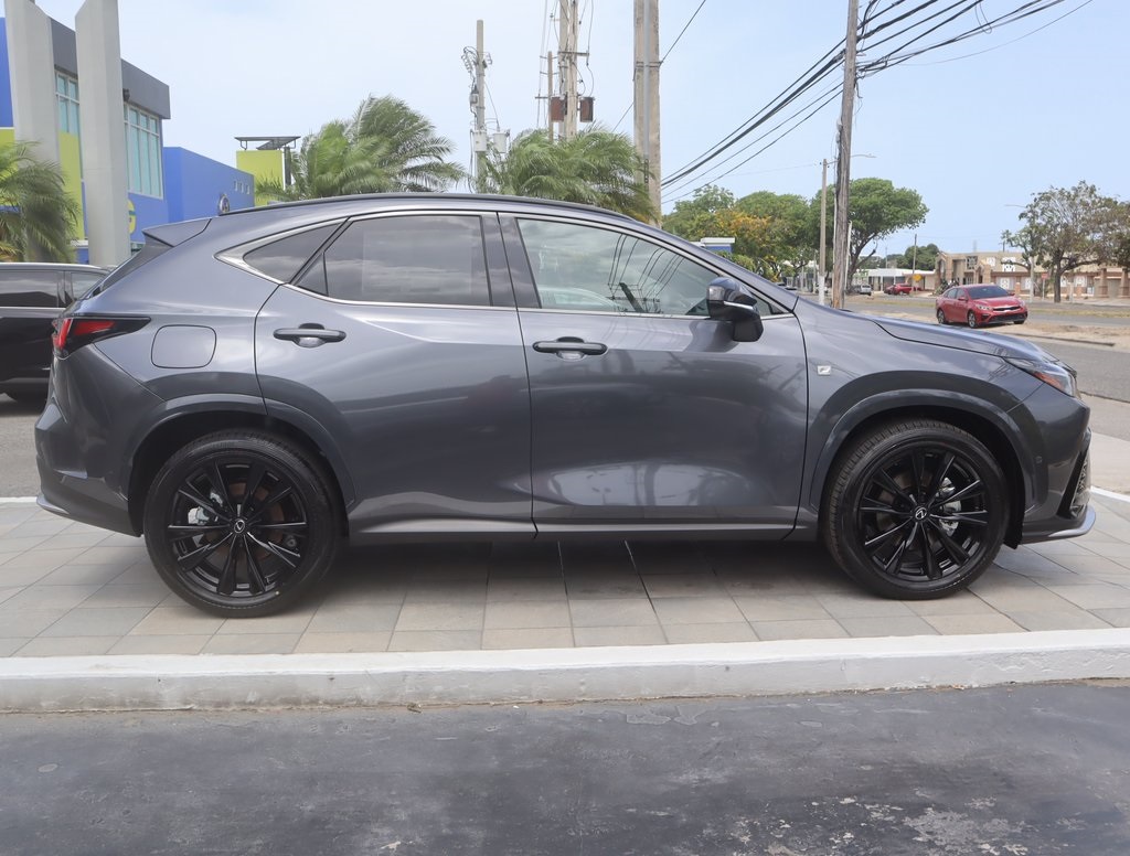 2026 Lexus NX 450h+ F SPORT photo 4