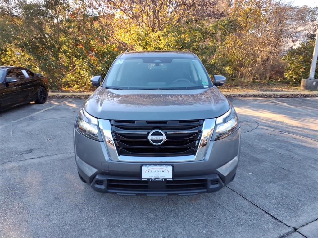 Image of Pre-Owned 2024 Nissan Pathfinder SV