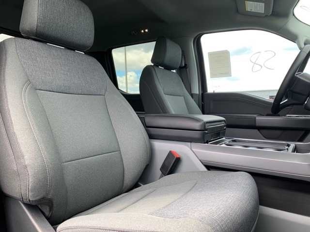 2024 Ford F-150 XLT photo 24