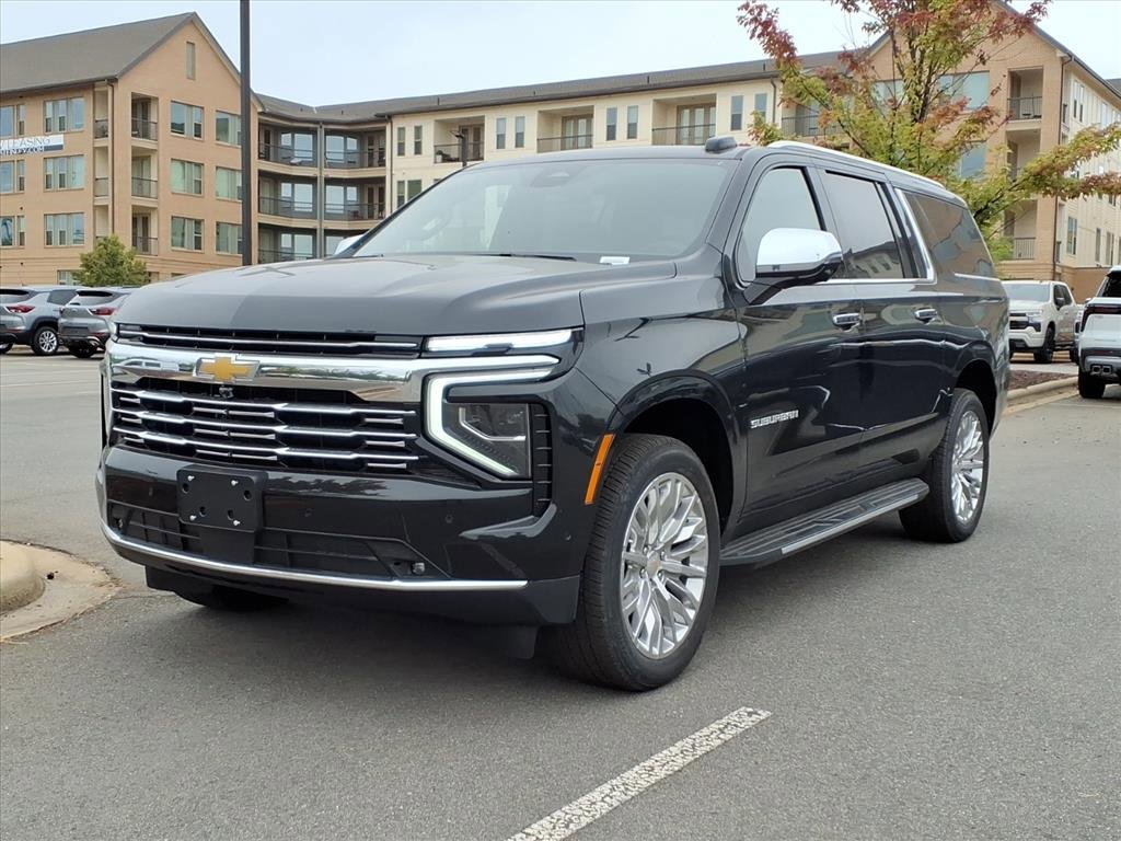 2025 Chevrolet Suburban Premier photo 2