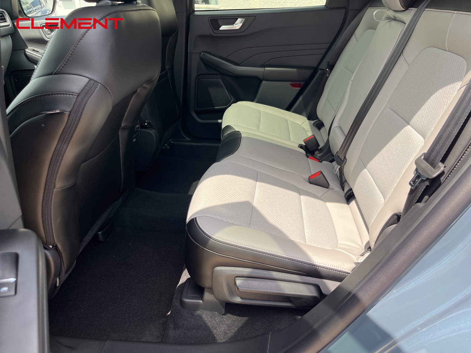 2025 Ford Escape Plug-In Hybrid photo 33