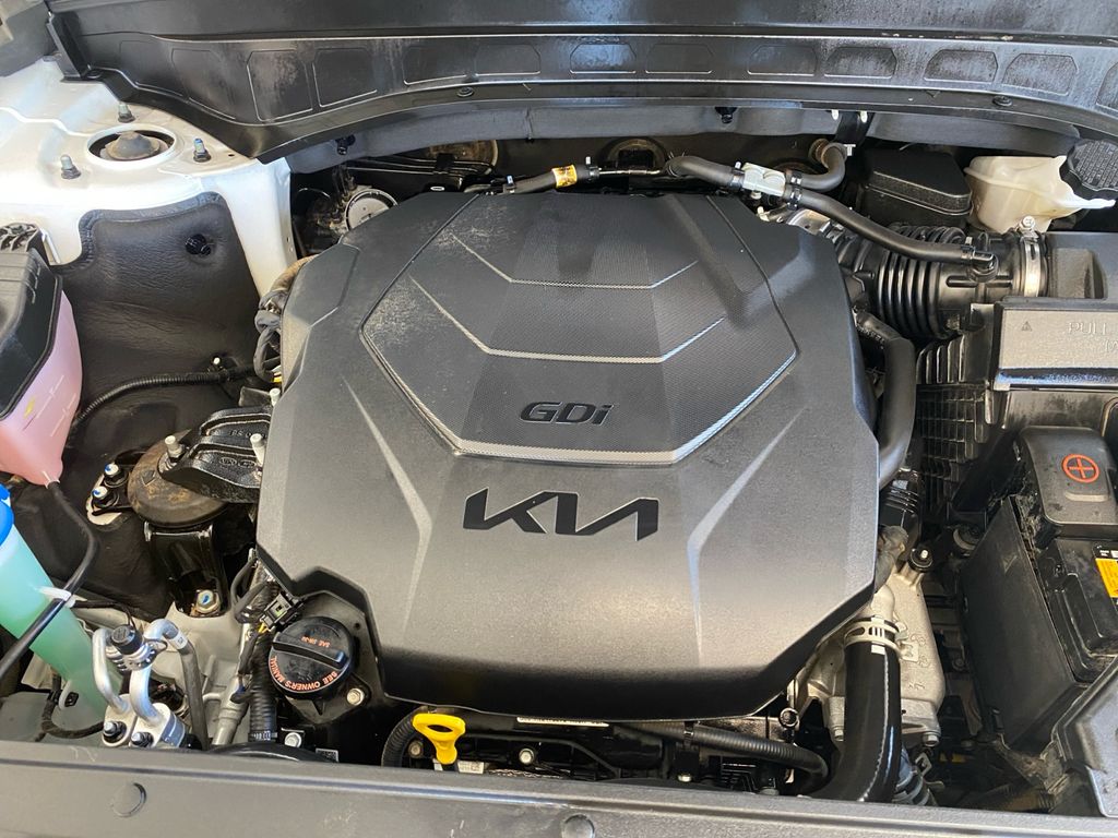 2022 Kia Telluride LX photo 16