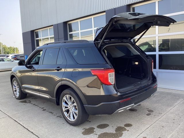 2022 Ford Explorer XLT photo 10