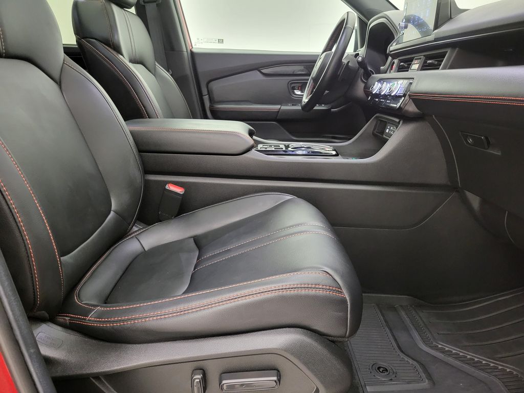 2025 Honda Pilot TrailSport photo 16