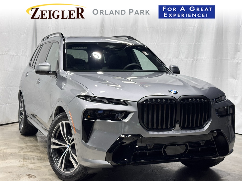 2026 BMW X7 40i's photo