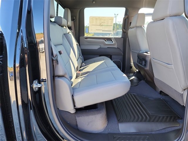 2025 Chevrolet Silverado 2500HD LT photo 10