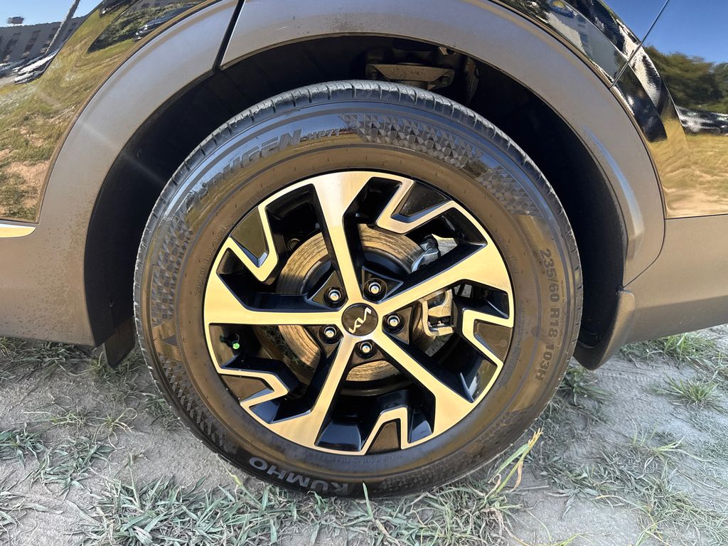 2024 Kia Sportage EX photo 19