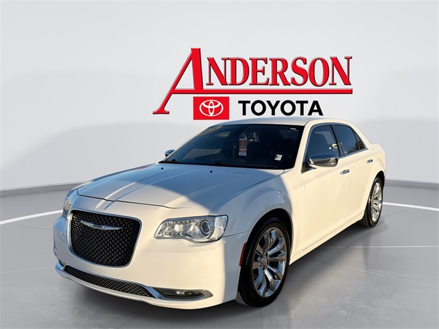 2018 Chrysler 300 Limited's photo