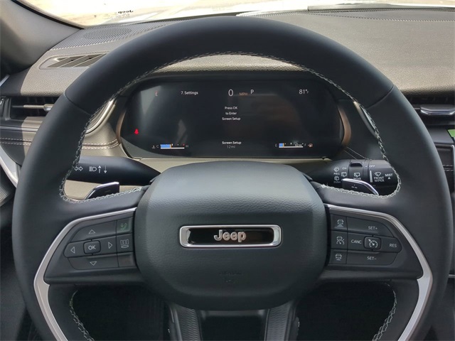 2025 Jeep Grand Cherokee Laredo Altitude photo 28