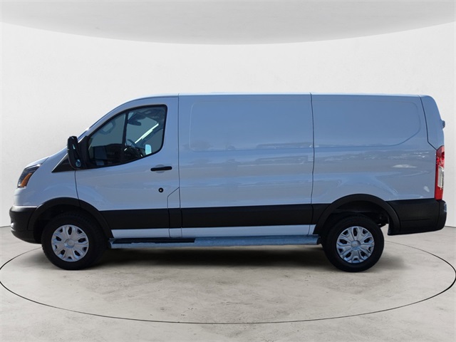 2024 Ford Transit photo 2