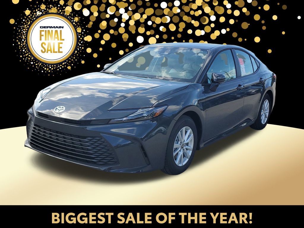 2026 Toyota Camry LE's photo