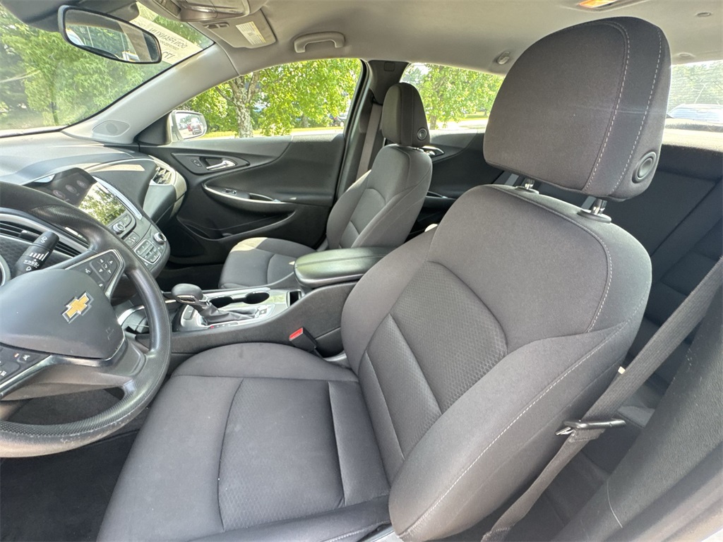 2023 Chevrolet Malibu 1LT photo 10