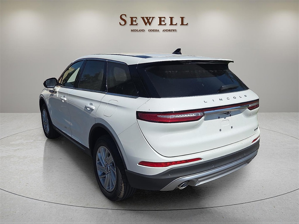 2025 Lincoln Corsair Premiere photo 2