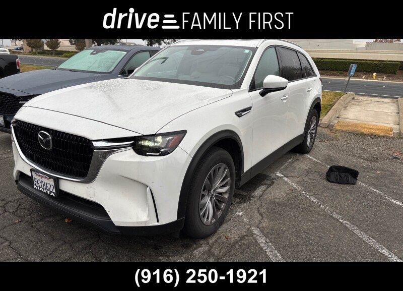 2024 Mazda CX-90 Preferred Package's photo