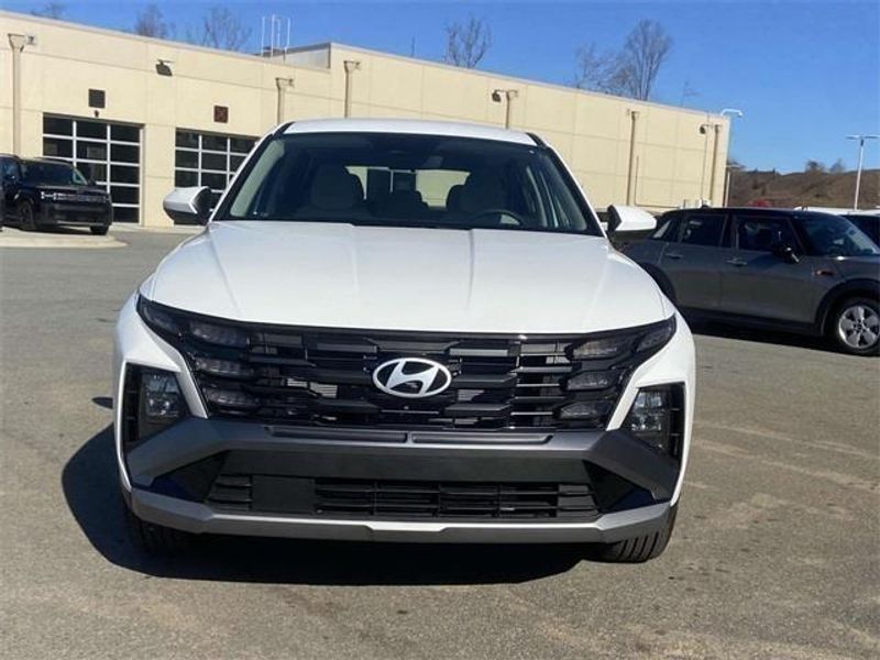 2025 Hyundai Tucson SE photo 5