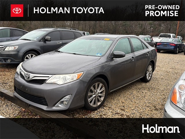 2014 Toyota Camry XLE's photo