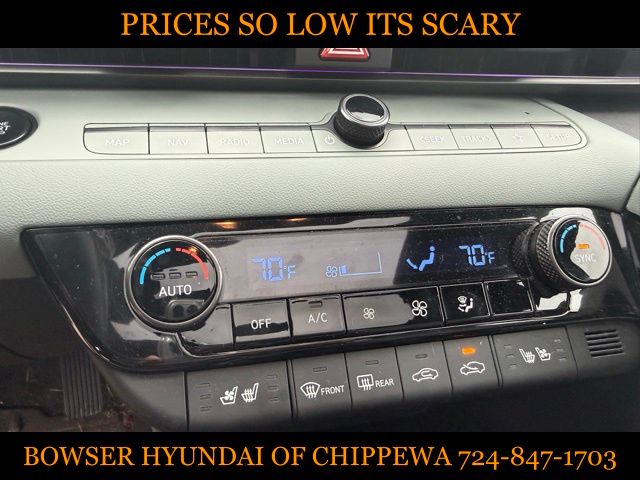 2024 Hyundai Elantra Hybrid Limited photo 3