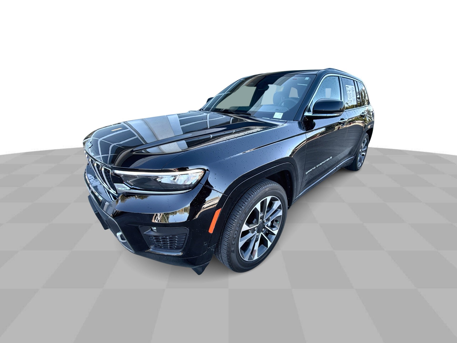 2023 Jeep Grand Cherokee Overland's photo