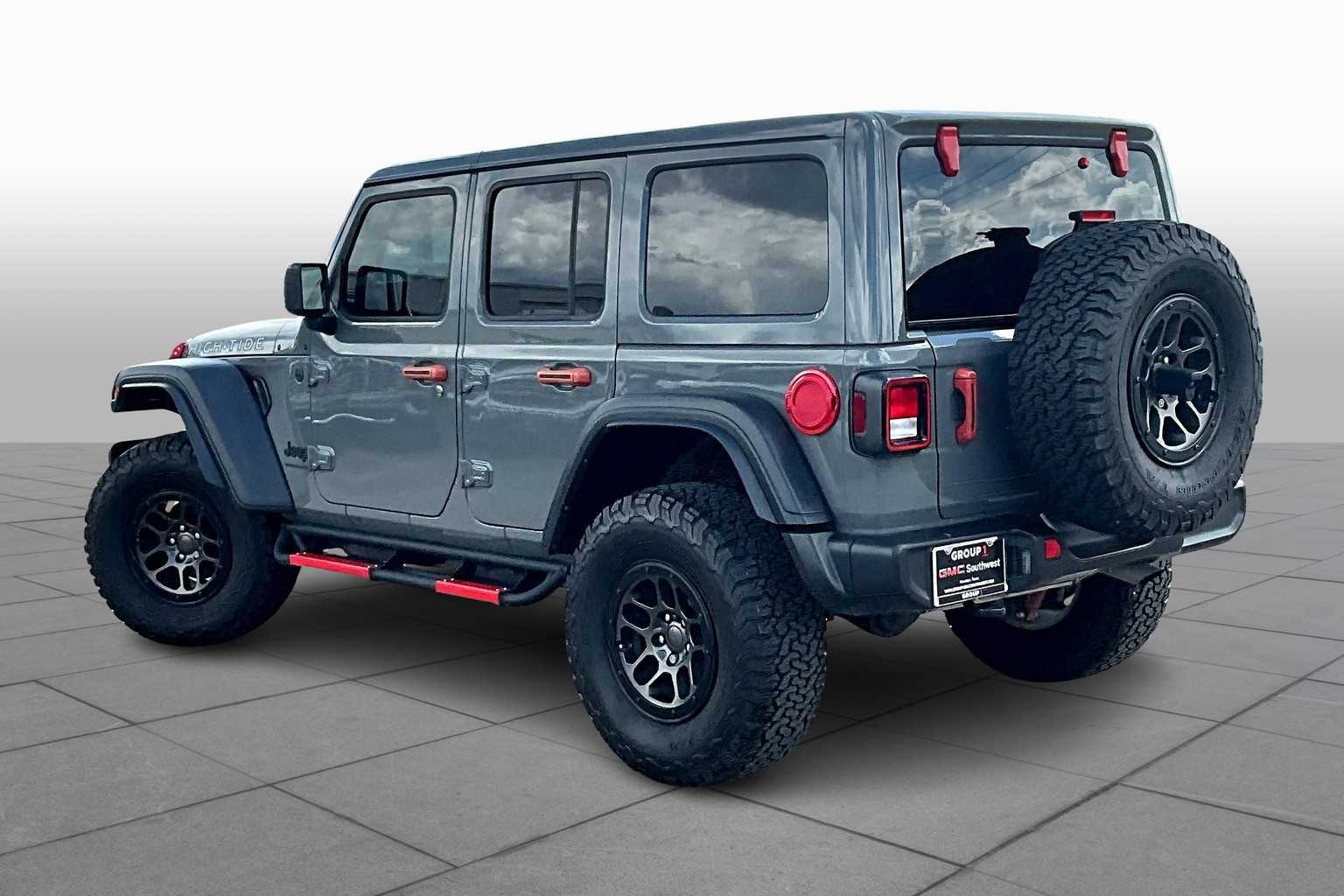 2023 Jeep Wrangler High Tide photo 11