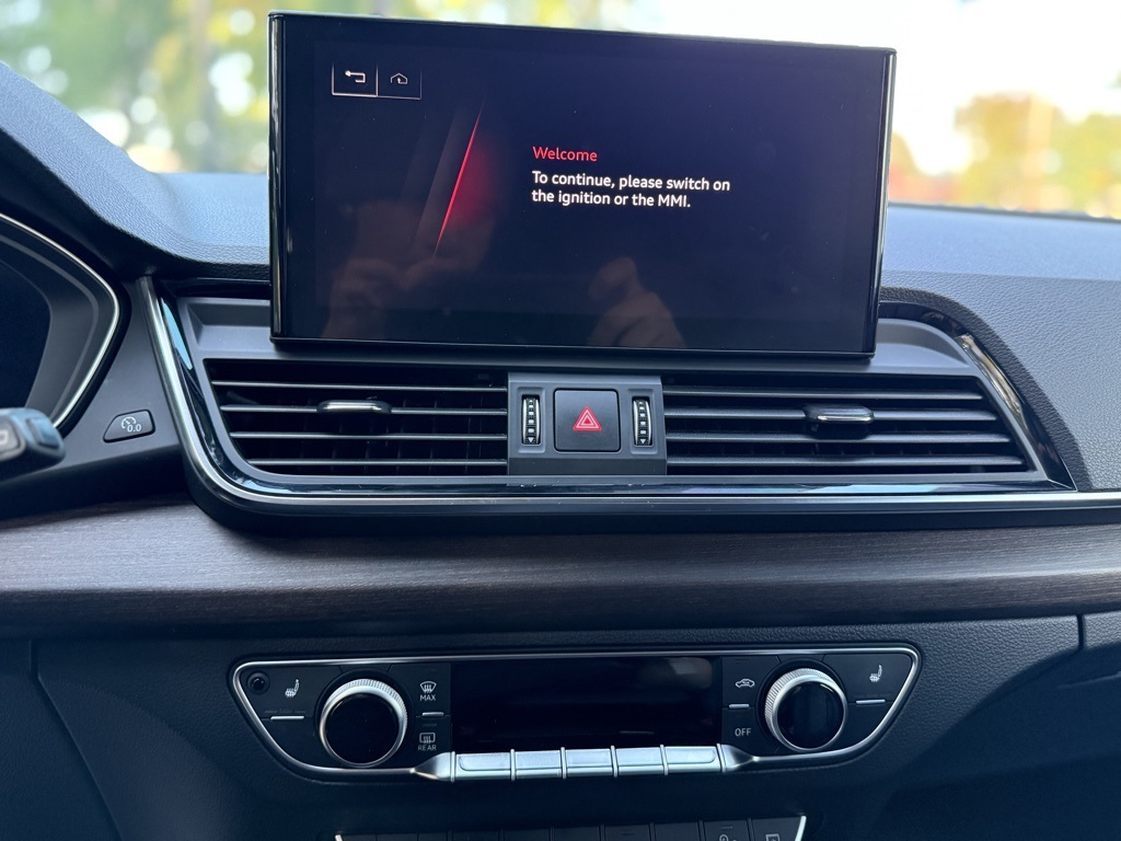 2022 Audi Q5 40 Premium Plus photo 11