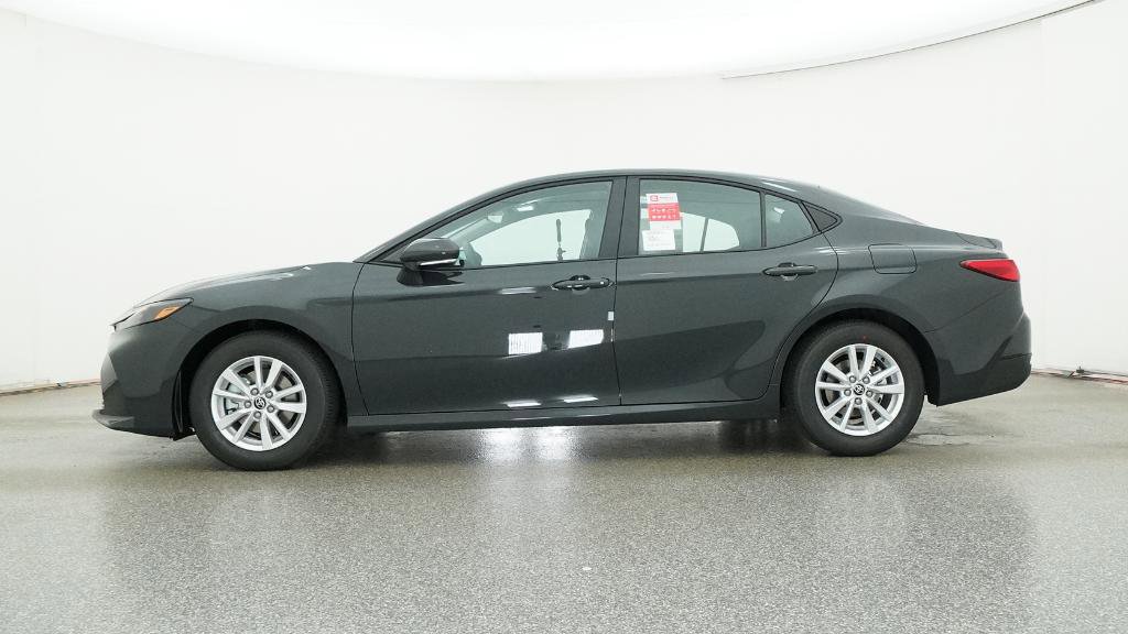 2026 Toyota Camry LE photo 7