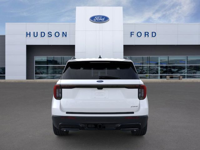 2025 Ford Explorer ST-Line photo 5