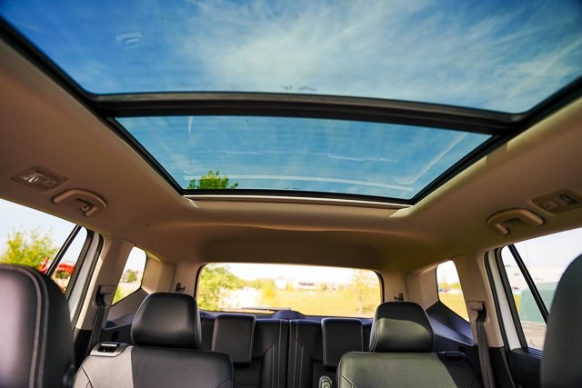 2023 Volkswagen Atlas SEL photo 38