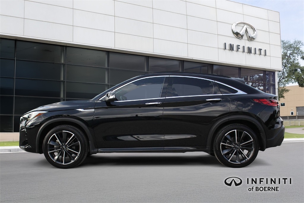 2023 Infiniti QX55 Essential photo 2