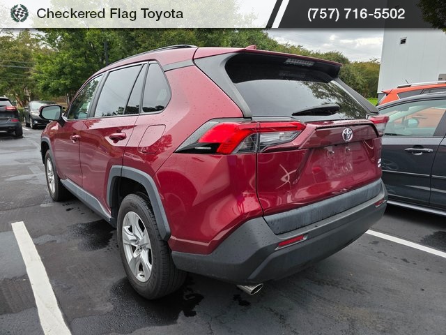 2020 Toyota RAV4 XLE photo 4