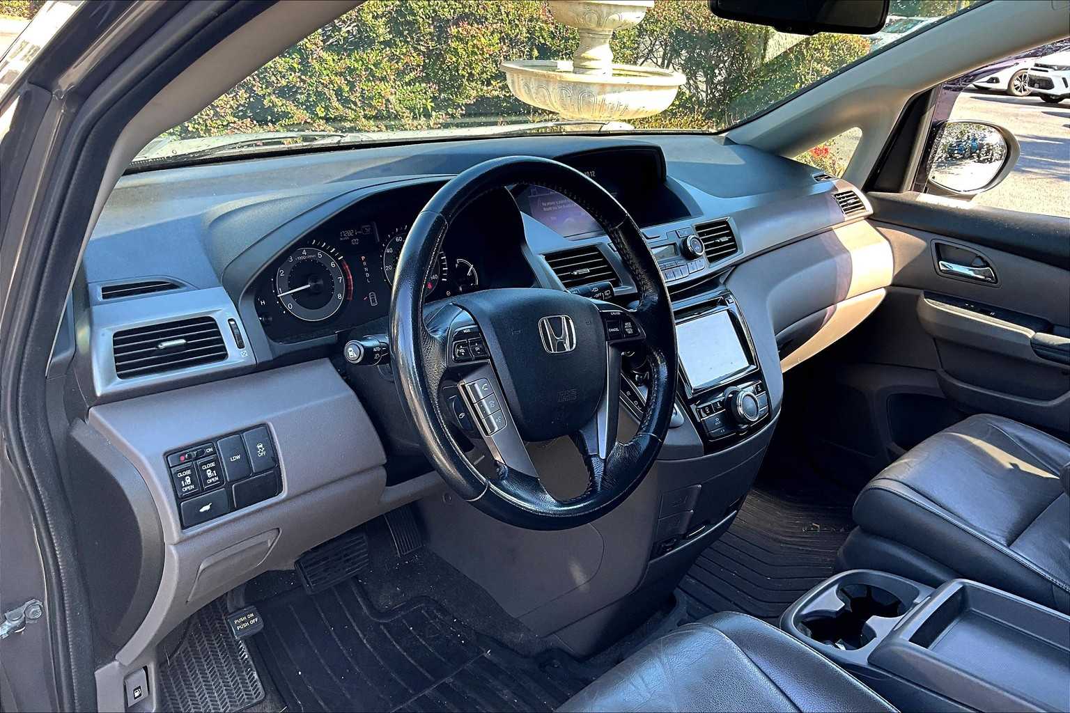 2016 Honda Odyssey EX-L photo 15