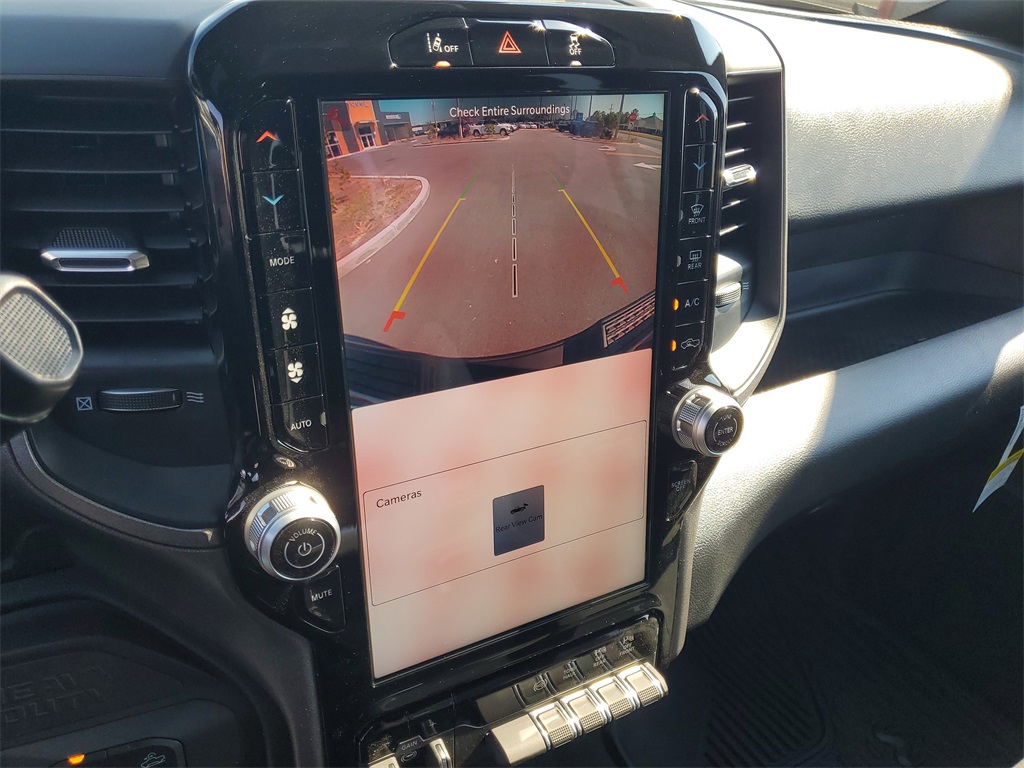 2026 Ram 2500 Tradesman photo 17
