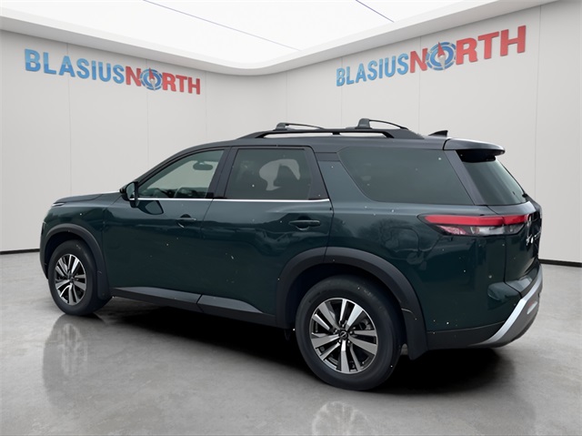 2023 Nissan Pathfinder SL photo 6