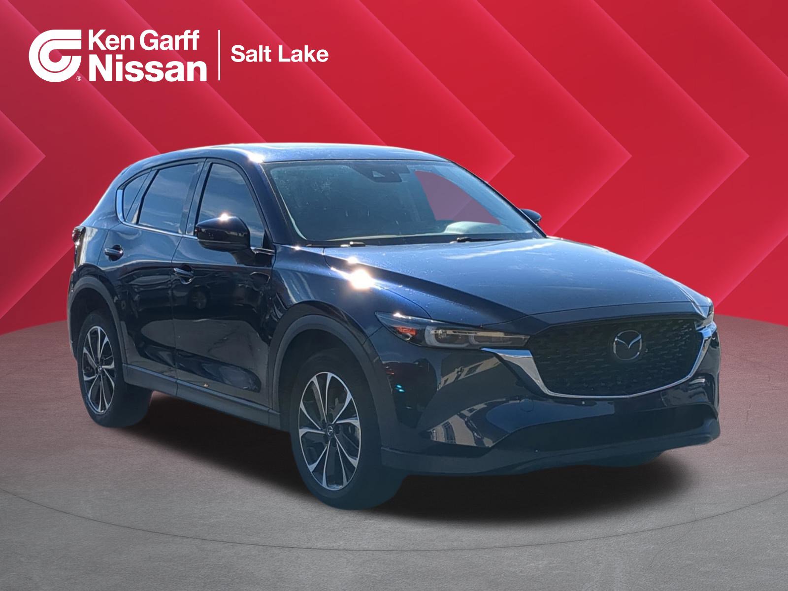 2023 Mazda CX-5 S Premium package's photo