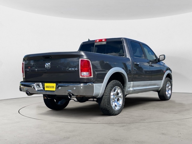 2017 Ram 1500 Laramie photo 4