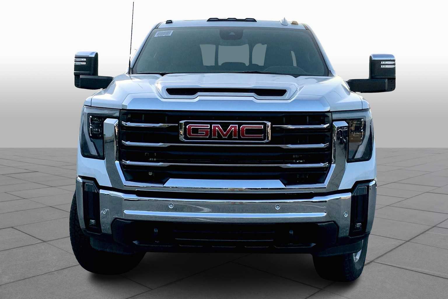 2025 Gmc Sierra HD SLT photo 3