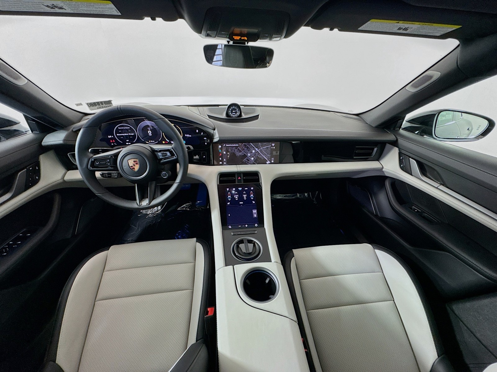 2025 Porsche Taycan 4S photo 19