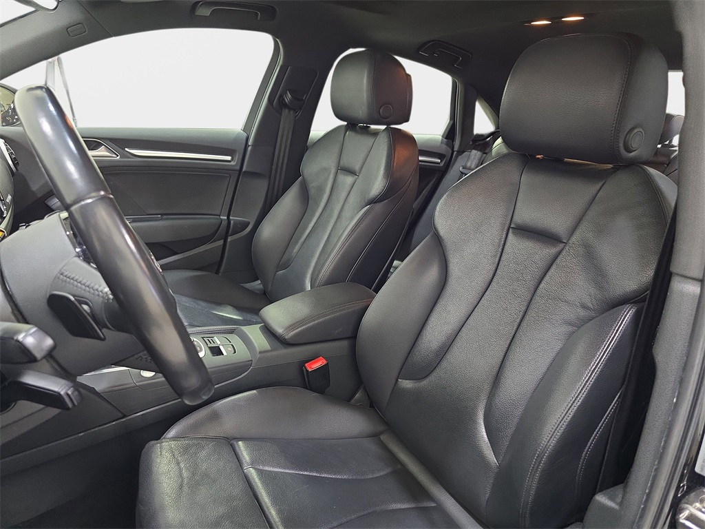 2015 Audi A3 2.0T Premium Plus photo 15